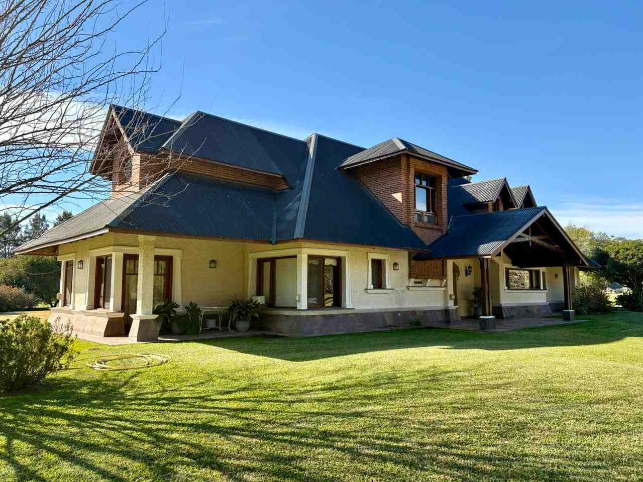 Casa en Barrio de Chacras Las Vizcachas, Añosa Arboleda